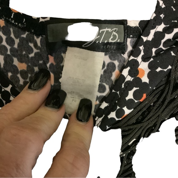 JTB Women’s Cap Sleeve Blouse w/Unique Beaded Neckline. - Picture 6 of 7